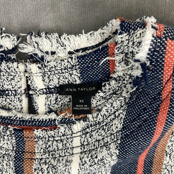 Ann Taylor 2 Piece Racer Stripe Fridge Short Sleeve Top and Pencil Skirt Size 6P - Picture 3 of 9